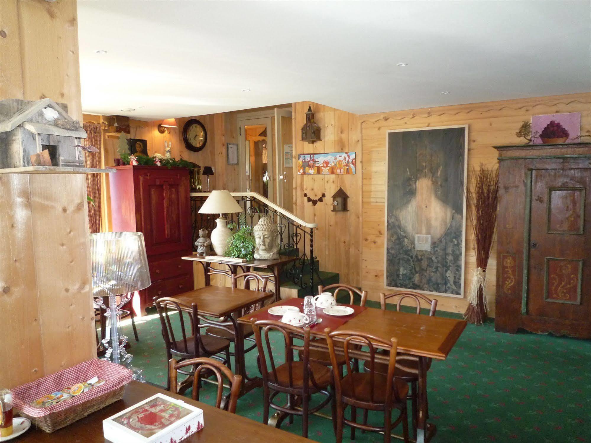 Hotel Les Aravis - Combloux Exterior foto