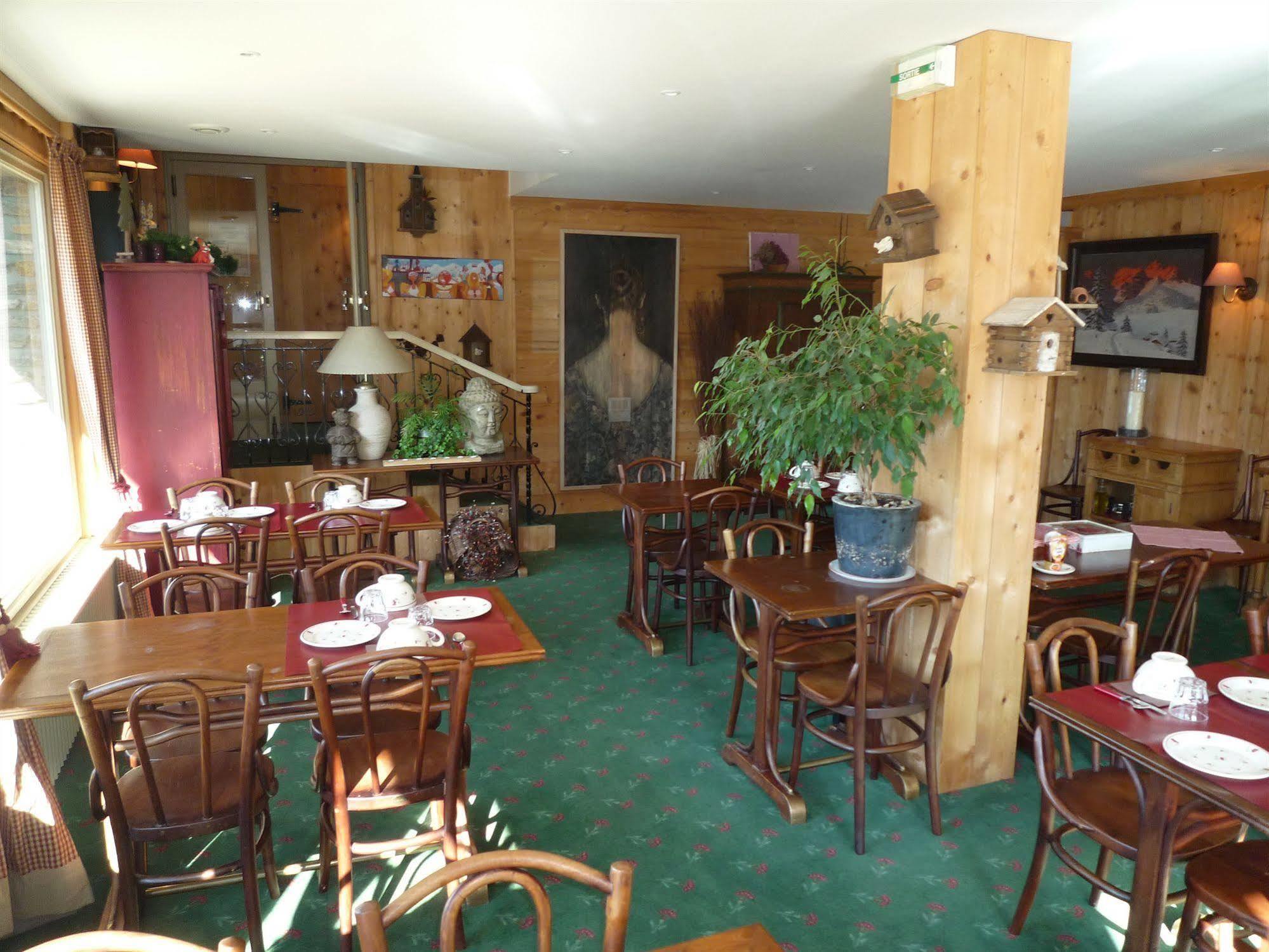Hotel Les Aravis - Combloux Exterior foto